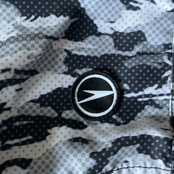 4 boys bathing suits for 1 price size 6 - Picture 2 of 10